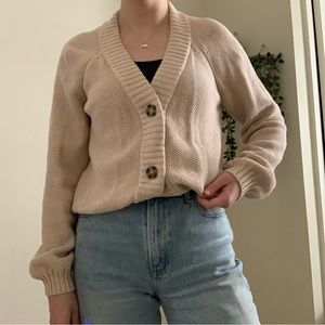 The GAP • Chunky Cardigan
